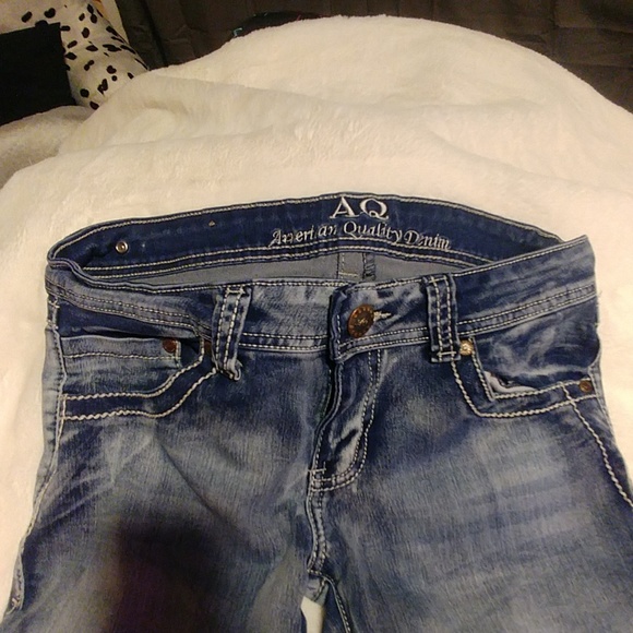 Jeans - Picture 2 of 3